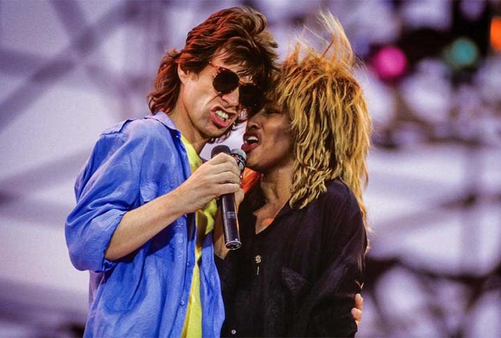 A cantora ficou conhecida pelo timbre 