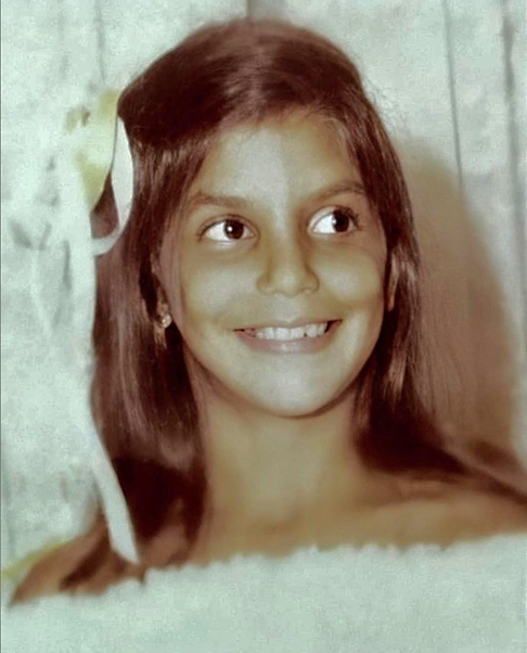 Ivete Maria Dias de Sangalo Cady nasceu em 27/05/1972 em Juazeiro, na Bahia. Ela é filha caçula da união de um pernambucano com uma baiana - dois dos cinco irmãos já faleceram. 

