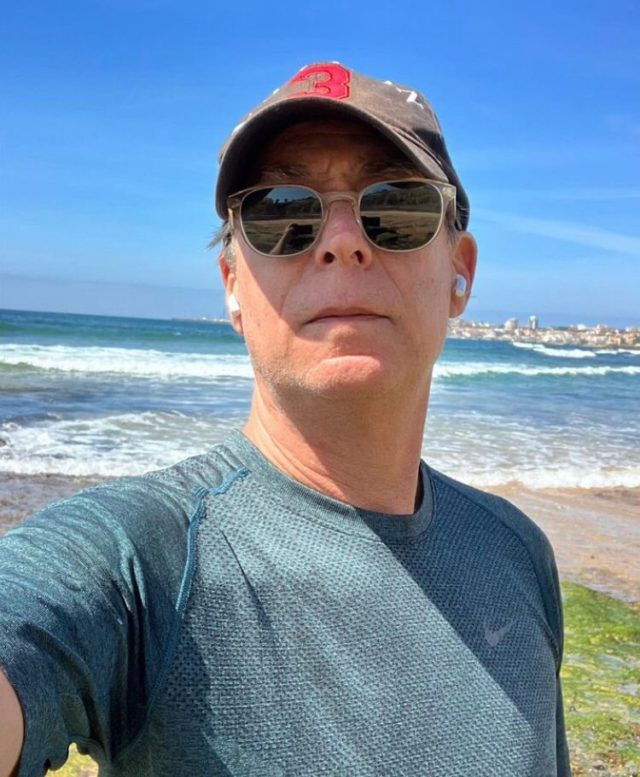 Nascido e criado na zona sul do Rio de Janeiro, Pedro Cardoso é ator, roteirista, escritor e humorista. 