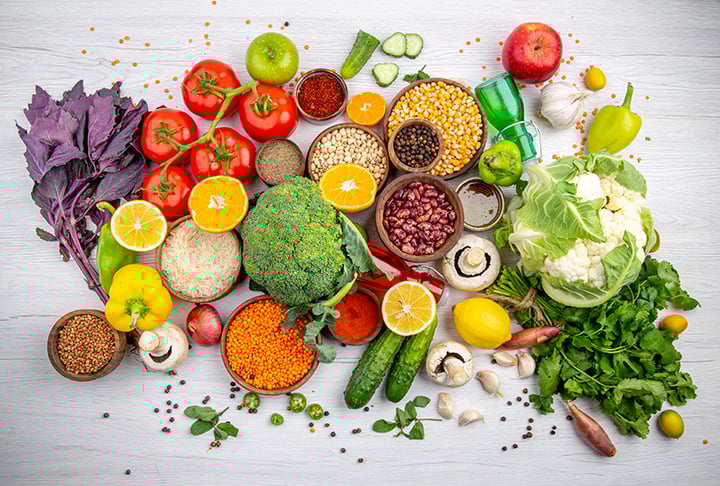 Portanto, uma grande parte dos alimentos consumidos pelas pessoas - Abelhas