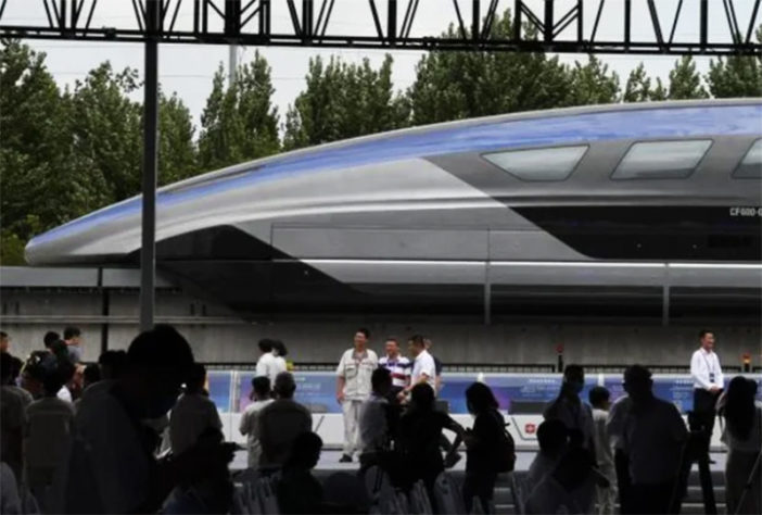 Novo Shanghai Maglev alcança 600 km por H - China - Trem Bala