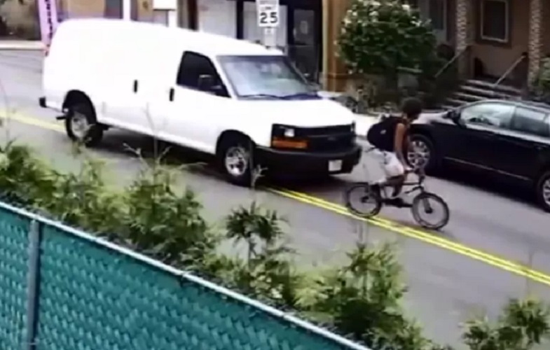 Brasileiro bicicleta carro