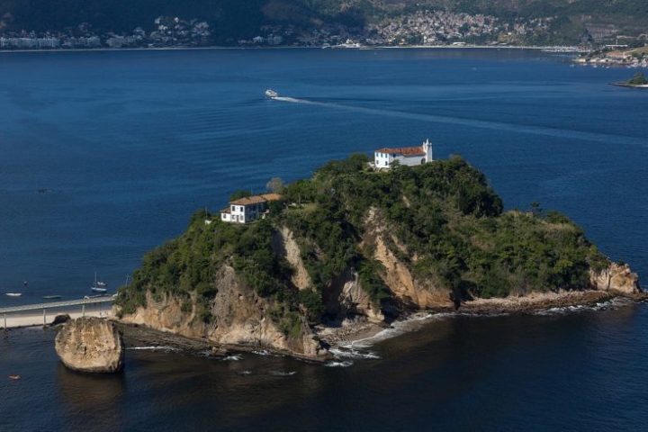 Ilha histórica de Niterói (RJ) tem vista espetacular e visitação gratuita; conheça