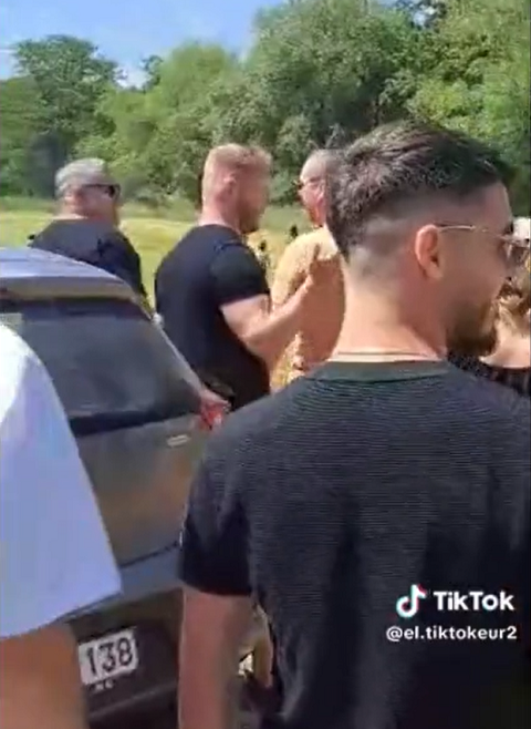 A principal intenÃ§Ã£o do homem era avaliar o nÃ­vel de preocupaÃ§Ã£o que as pessoas tinham por ele. Para isso, Baerten elaborou um plano complexo para simular sua morte e, em seguida, fazer uma apariÃ§Ã£o dramÃ¡tica em seu prÃ³prio funeral. 