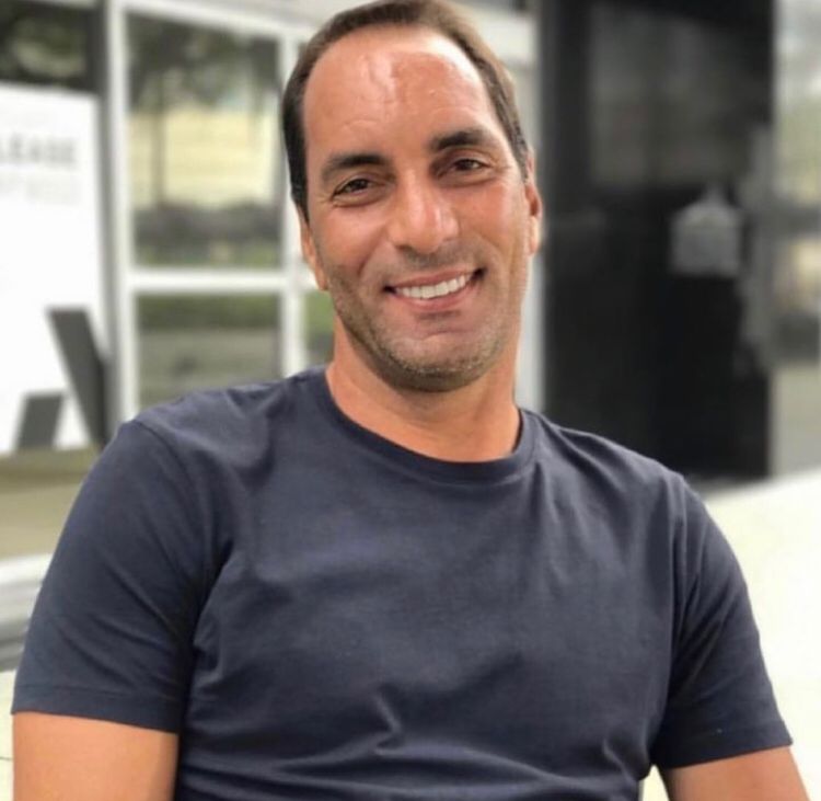 Até o ex-jogador Edmundo escapou por pouco, já que, por conta de um contratempo, foi substituído pelo comentarista Mauro Sérgio e não embarcou no avião...