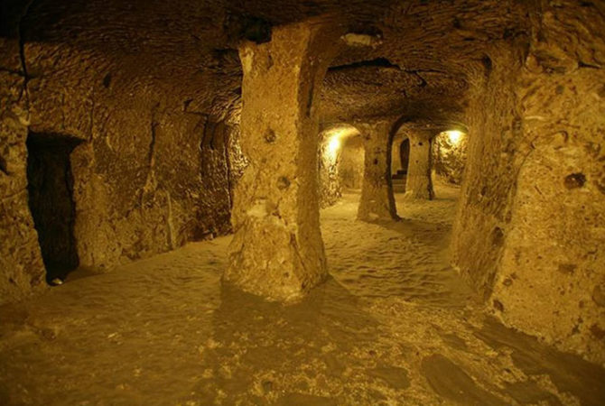 Turco descobriu por acaso uma cidade subterrânea no porão de casa