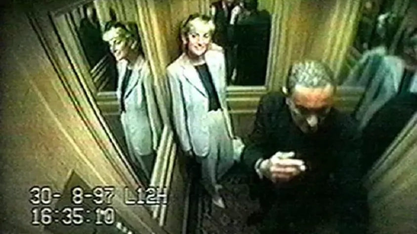 Princesa Diana e Dodi no hotel