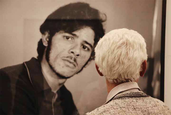 A exposição originou-se do projeto social “Retratistas do Morro”, concebido por Guilherme Cunha. 
