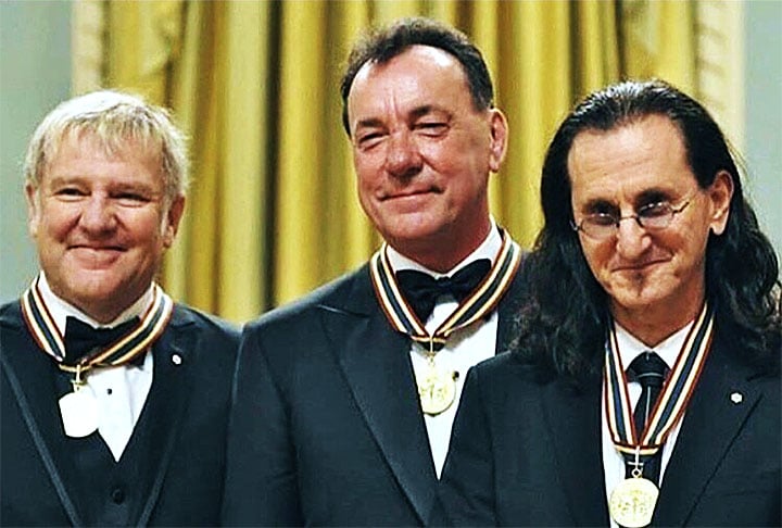 Rush — banda canadense de rock progressivo formada em 1968, em Toronto (Ontário). Ficou conhecida pelas habilidades instrumentais de seus membros, composições complexas e letras que exploram ficção científica, fantasia e filosofia. O trio clássico era formado por Geddy Lee, Alex Lifeson e Neil Peart.