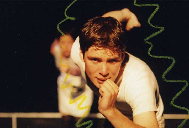 Sua estreia profissional nos palcos ocorreu em setembro de 1996 ao fazer o personagem Darren na peça ‘Disco Pigs’, de Enda Walsh. “Eu era incrivelmente convencido e não tinha nada a perder, e isso combinava com o papel, suponho