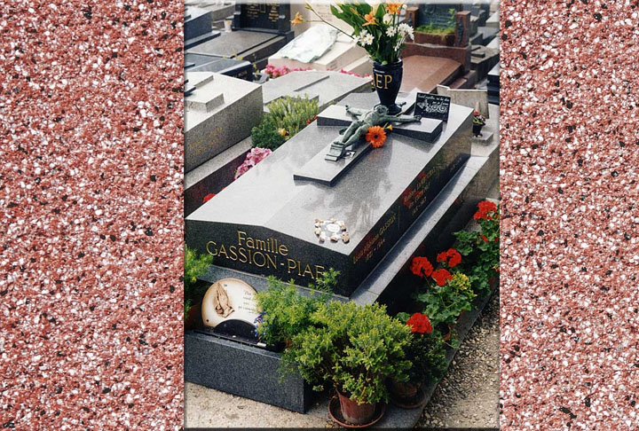 Édith Piaf morreu em 10 de outubro de 1963, aos 47 anos, em Plascassier, no sul da França. O funeral, em Paris, reuniu mais de 40 mil pessoas e paralisou o trânsito da cidade. Milhares de fãs acompanharam o cortejo até o cemitério Père-Lachaise, onde Piaf foi sepultada ao som de suas próprias canções.
