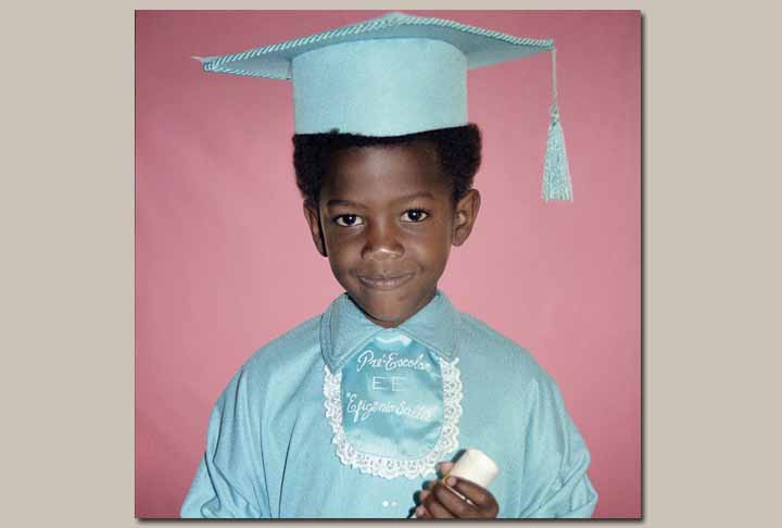 A partir da restauração de aproximadamente 33 mil fotografias, foram selecionadas 220 fotos para a exposição. 