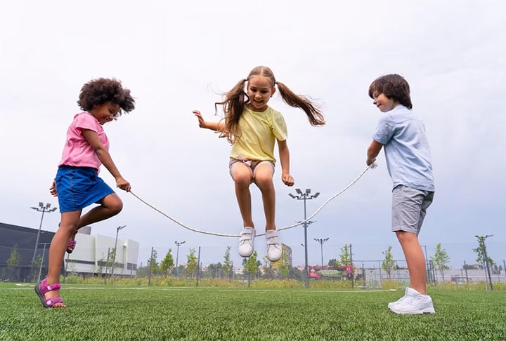 Crianças Praticando Esporte , Atividade Física