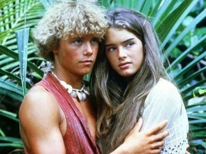 "A Lagoa Azul" (1980): O filme, que se tornou um grande clássico da "Sessão da Tarde" da TV Globo, conta a história de dois primos, Richard e Emmeline, que ficam presos em uma ilha tropical após um naufrágio.