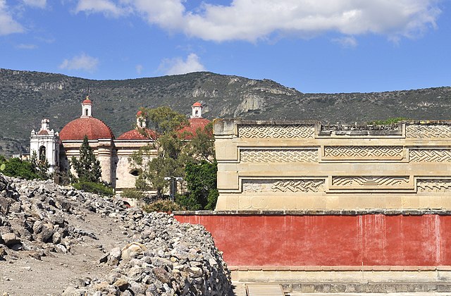 Arqueólogos encontram em igreja católica uma ‘passagem para o submundo’