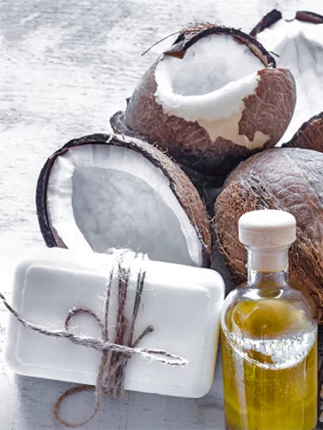 Coco – Extraído da polpa do coco, o óleo tem propriedades hidratantes e antibacterianas. Presente em cremes corporais, máscaras capilares e demaquilantes.-Imagem Freepik