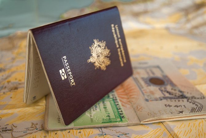 Os passaportes mais valiosos do mundo; saiba posição do Brasil