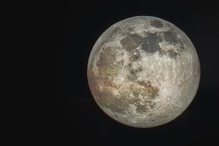 Lua é incluída em lista de locais que enfrentam desafios de preservação