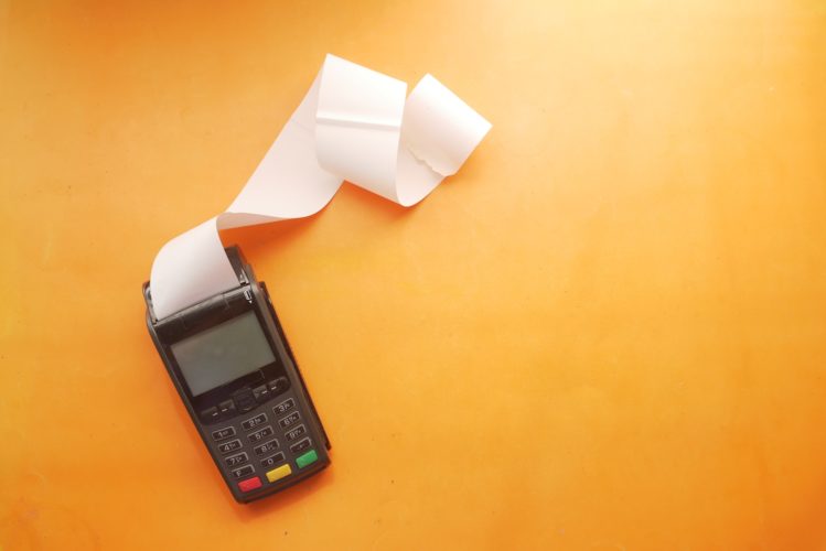 Além disso, na Dinamarca, a taxa de serviço normalmente já é incluída na conta dos hotéis e restaurantes. 