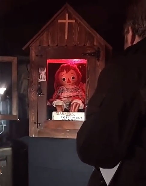 Foi levada por Ed e Lorraine para casa, pois eles identificaram que ela canalizava espírito maligno. 