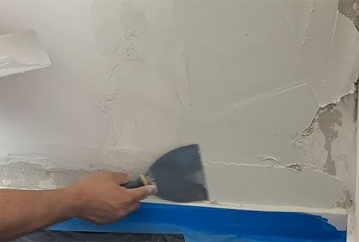 Outro passo essencial Ã© selar fendas e rachaduras. NÃ£o utilize silicone, pois tambÃ©m Ã© um item que pode ser consumido pelas traÃ§as. O ideal Ã© o uso de cimento ou massa prÃ³pria para vedaÃ§Ã£o. 