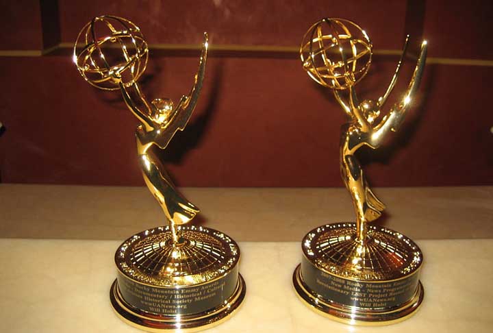 Atriz conquista feito inédito entre mulheres com dupla indicação ao Emmy