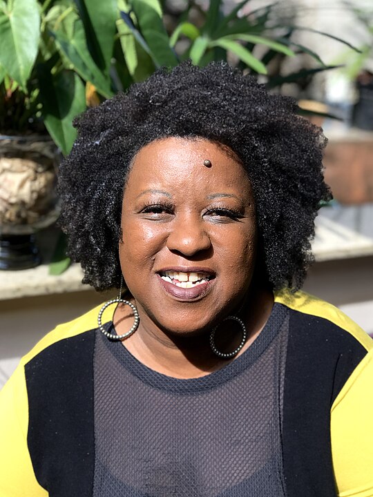 Servidora é exonerada ao ofender deputada estadual mais jovem do Brasil