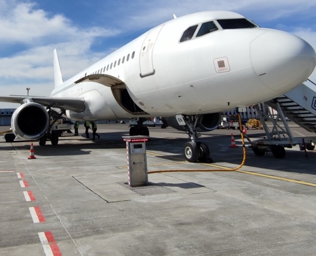 Em plena pandemia, Brasil ganha nova companhia aérea: 1º avião chegou hoje  - 20/02/2021 - UOL Nossa