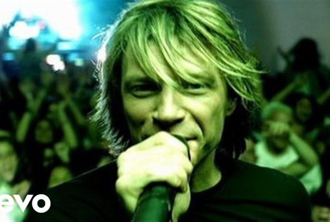 Clipes dos anos 2000 que superaram 1 bilhão no YouTube