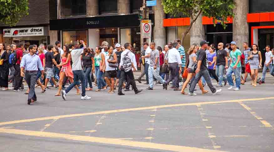 É a primeira vez desde 1991, início da série histórica, que o IBGE registra perda de habitantes no saldo migratório em dois dos três estados mais populosos do Brasil. 
