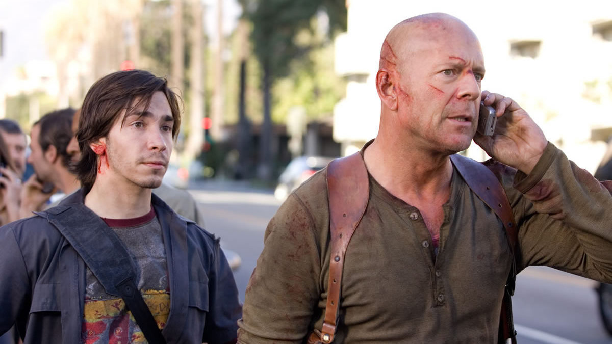 Em 2007, Bruce Willis e John McClane voltaram às atividades para a quarta parte da franquia, chamada "Duro de Matar 4.0".
