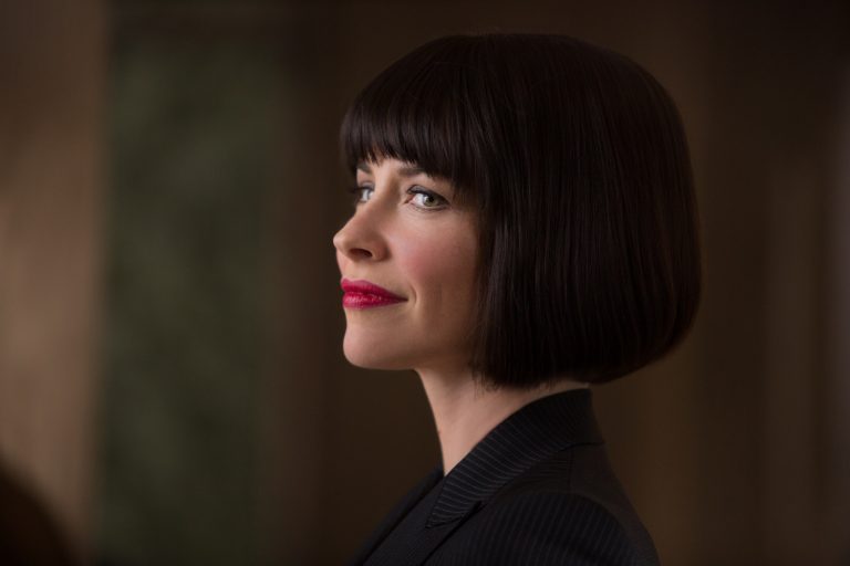  Antes de seguir carreira como atriz, Evangeline Lilly trabalhou como aeromoça e já declarou ter soltado "pum" na cara de passageiro. Mais uma atitude que rendeu críticas. 