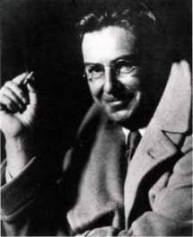 A boneca, chamada originalmente Raggedy Ann, era inspirada numa boneca de pano da filha do ilustrador e autor de livros infantis Johnny Gruelle (1880-1938). 