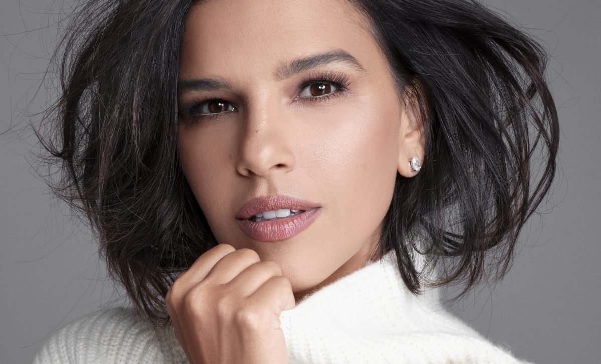 Porém, ela relatou ter acordado dias depois com uma intensa dor abdominal que “nunca tinha sentido”. 
