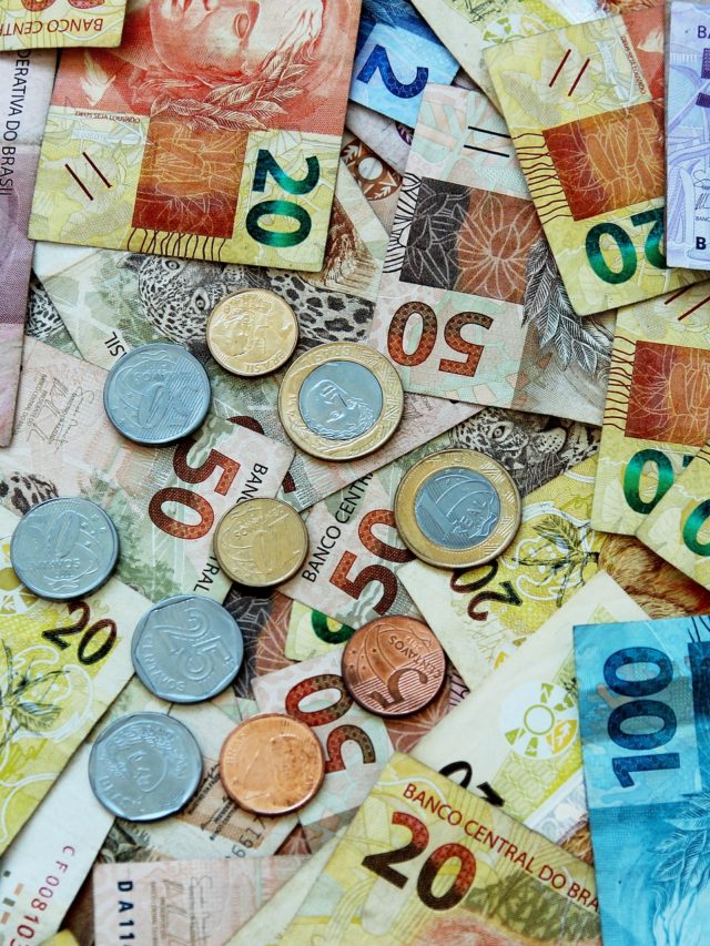 Veja o valor do salário mínimo de 2025 e quanto ele representa de aumento real