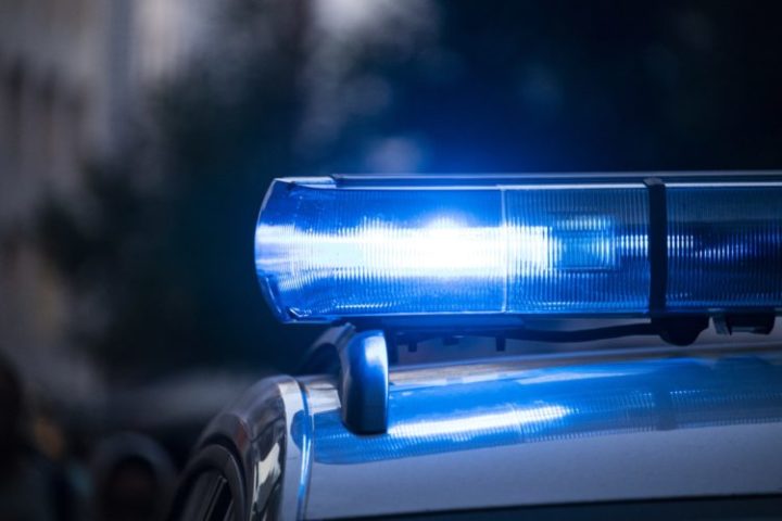 Para o azar dele, a polícia já estava familiarizada com o golpe devido a prisões anteriores pelo mesmo motivo. Por isso, ele acabou sendo detido imediatamente.