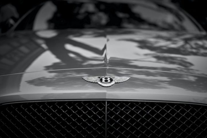 Luxo, potência e exclusividade: os supercarros mais caros do mundo