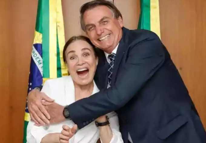 Regina Duarte e Jair Bolsonaro – Divulgação/Carolina Antunes/Presidência da República 