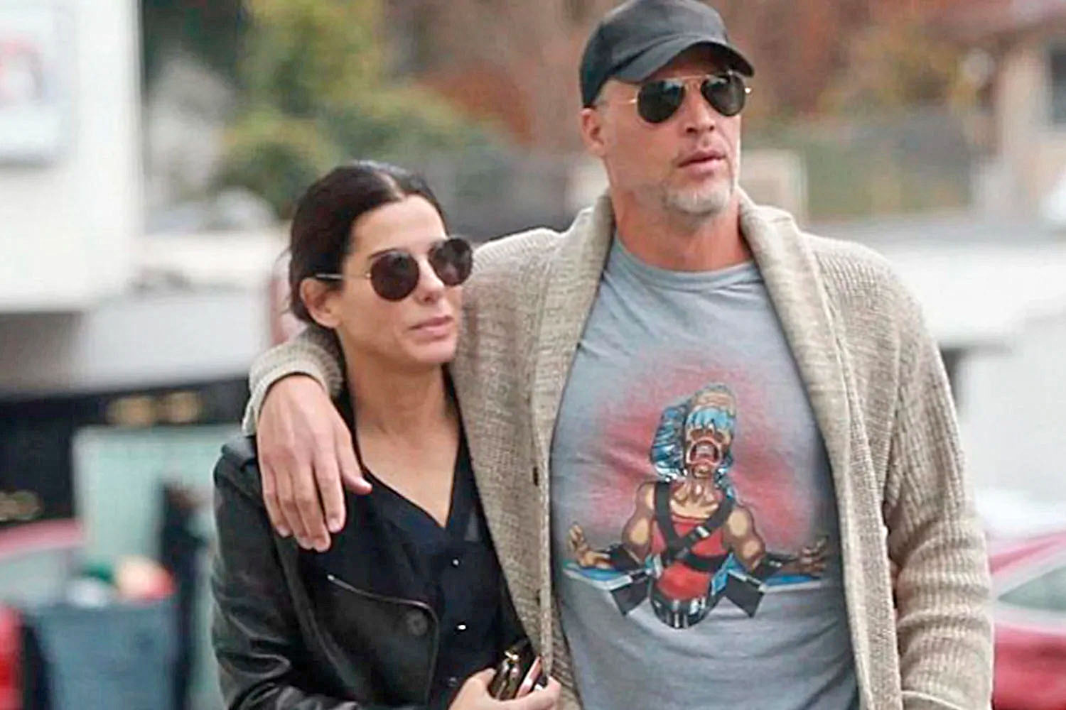 Após a morte dele, a atriz mandou recado aos fãs. Ela agradeceu ao público pelo apoio que vem recebendo. E destacou, especialmente, que houve um aumento das pesquisas sobre a doença que motivou a morte de Bryan.  Essa doença afeta o sistema nervoso de forma degenerativa , causando paralisia motora irreversível. 