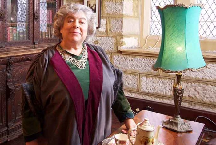 Miriam Margolyes , filme Spirit-ED - Steve Martin