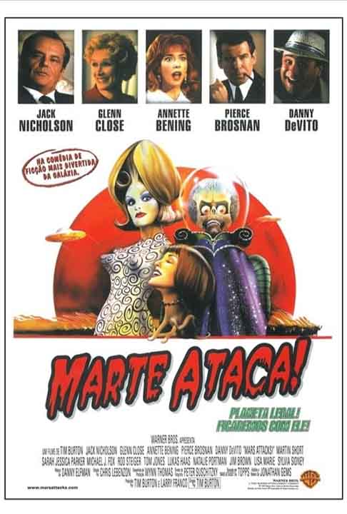 Em "Marte Ataca!" (1996), ele vive um jornalista ambicioso que tenta cobrir a invasão alienígena que ameaça a Terra. Apesar do tempo de tela relativamente curto, sua presença cômica adiciona ainda mais dinamismo ao elenco estelar desta sátira sci-fi de Tim Burton.