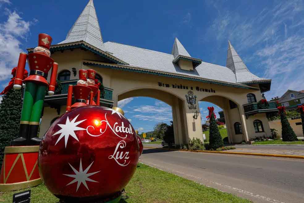 Conheça a magia e os espetáculos do Natal Luz de Gramado