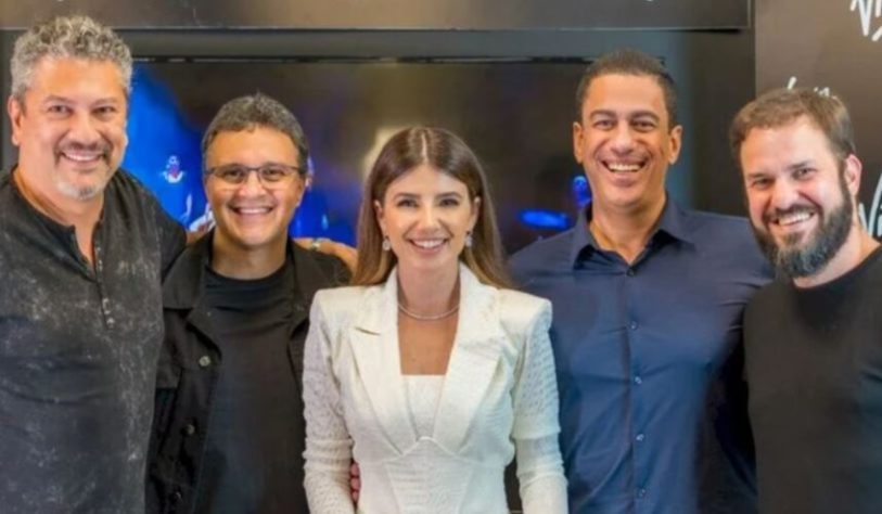 Paula Fernandes assina com Virgin Music