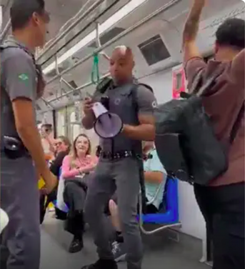 Seguranças viralizam ao dançar música de Bruno Mars no Metrô