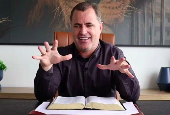 Segundo o pastor, em alguns dias, todos os fiéis receberiam de volta 