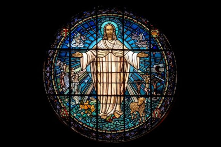 Jesus Cristo - vitral — Paul Zoetemeijer/Unsplash