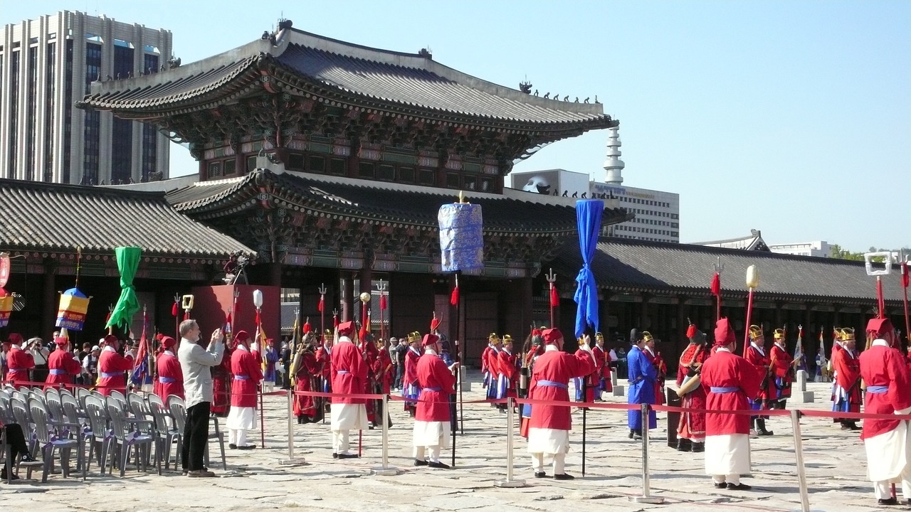 No contexto atual, este item segue relevante na Coreia. Isso porque os sinos ainda são usados em celebrações de rituais para adeptos do Confucionismo.  O instrumento é utilizado para conduzir a orquestra, enquanto sinos maiores destacam as frases de hinos. 