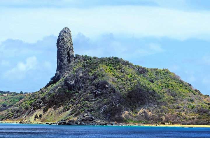 Um dos destinos mais paradisíacos do Brasil, a Ilha de Fernando de Noronha um dia já foi conhecida como a “Ilha Maldita”. Conheça essa história no FLIPAR! -  (crédito:  Imagem de DEZALB por Pixabay)