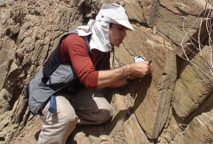 4. Geólogos e Geofísicos – R$ 10.011 - Profissionais importantes para indústrias como mineração e petróleo, analisando a composição e estrutura da Terra para exploração de recursos naturais.  - Flickr Jeso Carneiro
