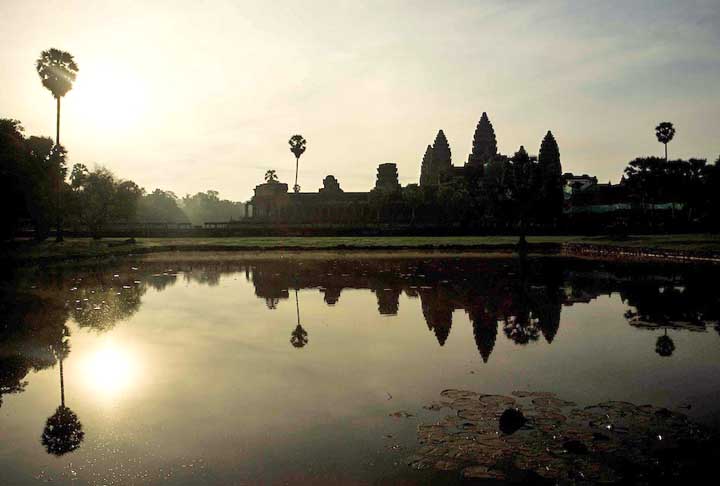 14º - Siem Reap - Camboja - cidade turística no noroeste do país, que serve como porta de entrada para o complexo de templos de Angkor, incluindo o famoso Angkor Wat.